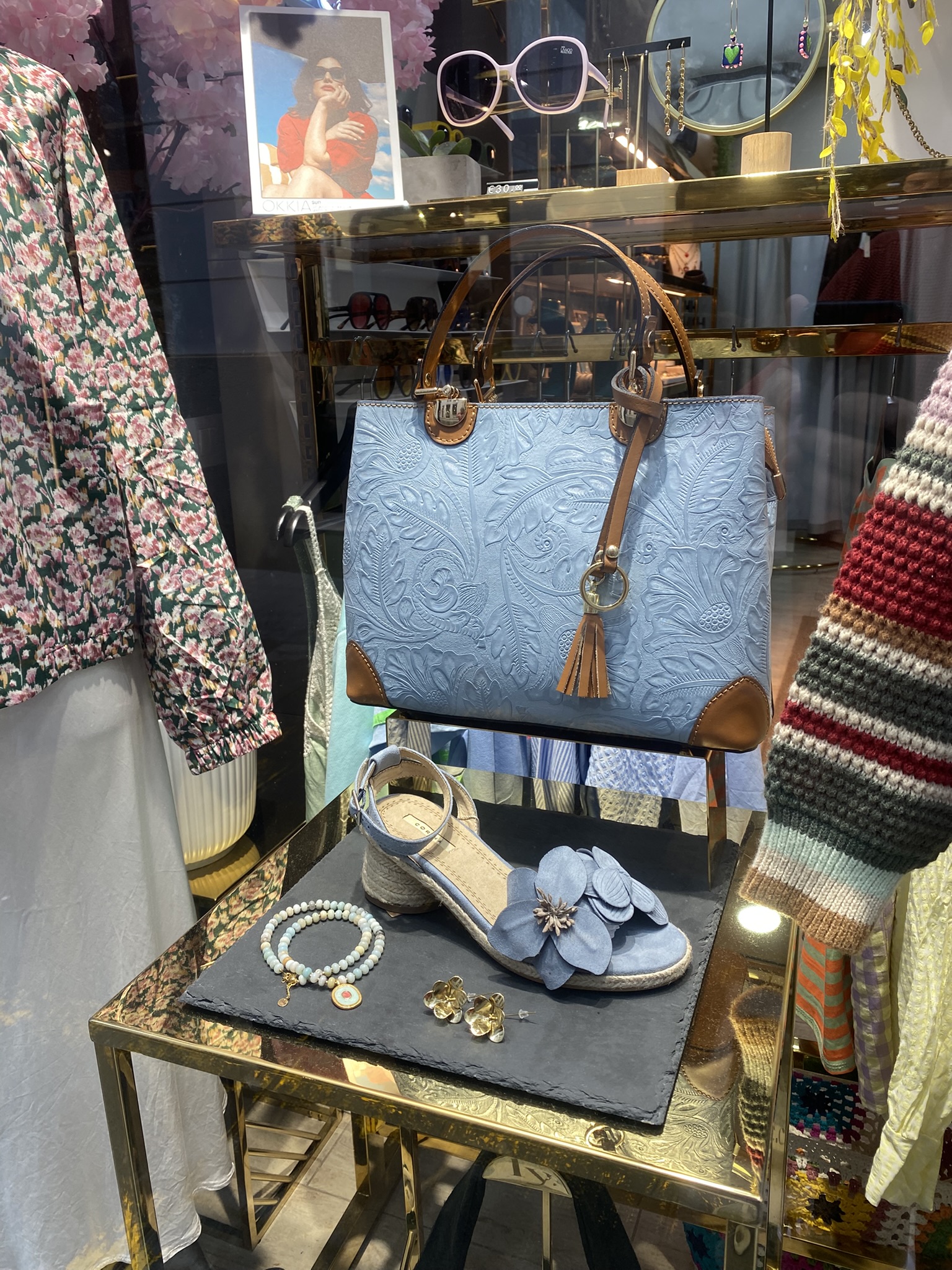 Foto tienda escaparate