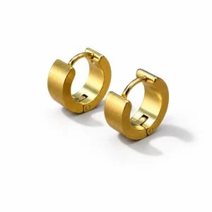 Pareja de pendientes de aro dorados de acero inoxidable de 13 mm y 5 mm de grosor, con cierre de bisagra