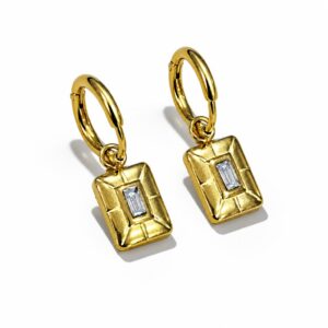 Pendientes cuadrados dorados con cristal blanco rectangular y aro pequeño